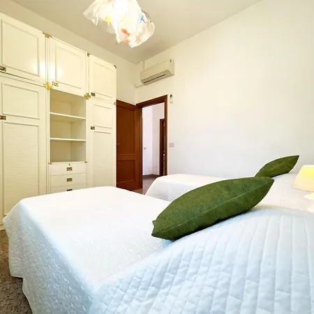 Stefano By Interhome Forte dei Marmi