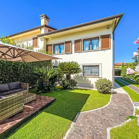Villa Stefano By Interhome Forte dei Marmi